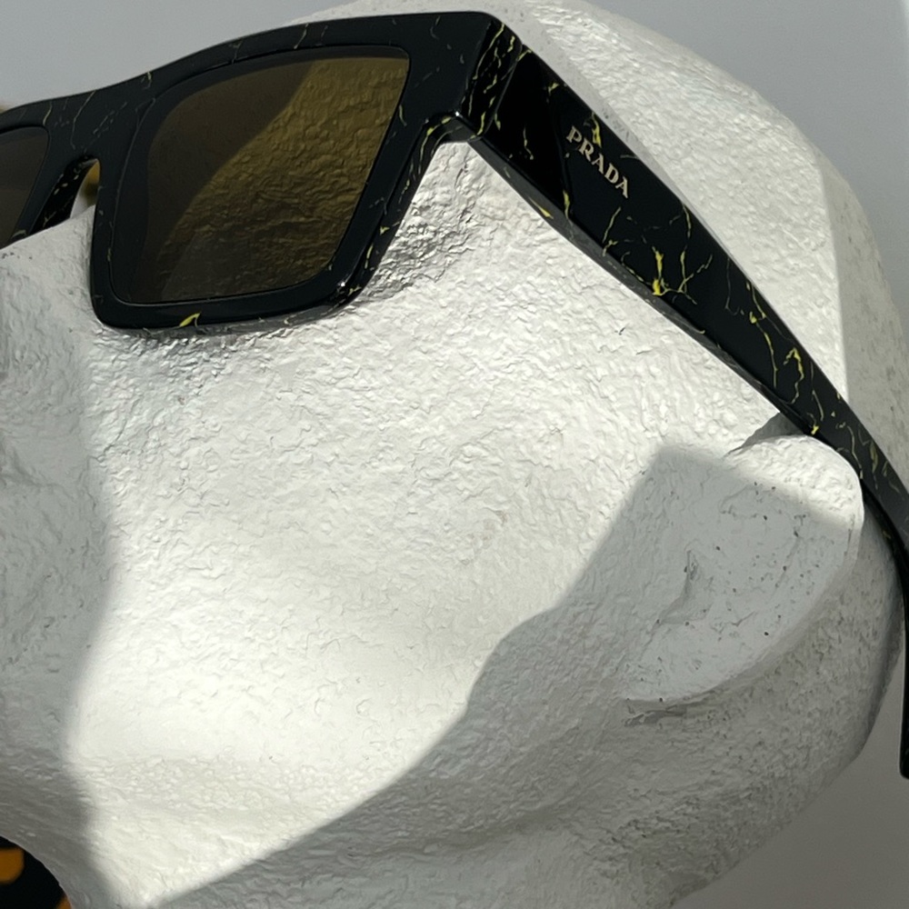 PRADA Men’s Shades - Picture 6 of 6